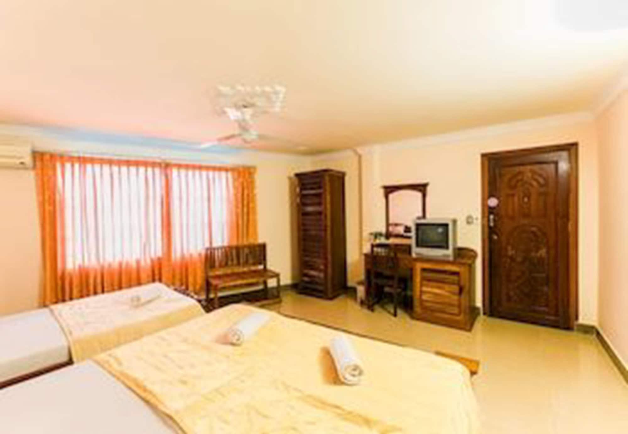 Asia Hotel Battambang Buitenkant foto