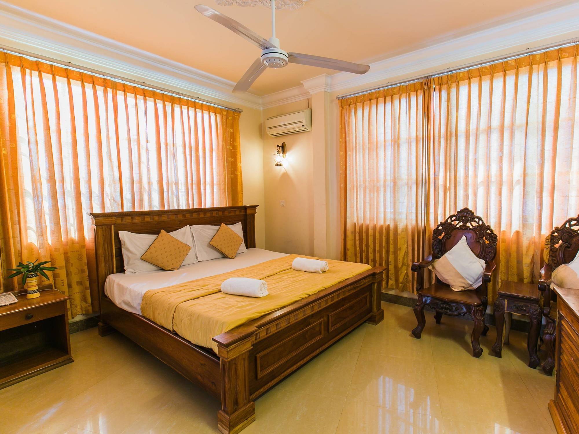 Asia Hotel Battambang Buitenkant foto